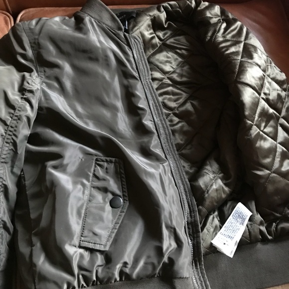 Bomber Jacket - Picture 6 of 6